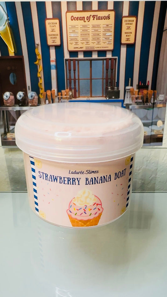 🍨 𝐒𝐭𝐫𝐚𝐰𝐛𝐞𝐫𝐫𝐲 𝐁𝐚𝐧𝐚𝐧𝐚 𝐁𝐨𝐚𝐭