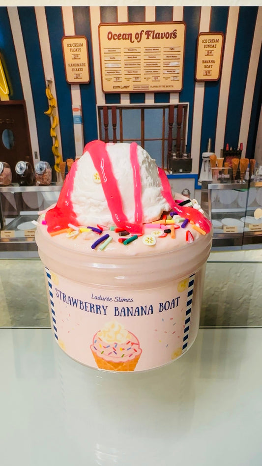 🍨 𝐒𝐭𝐫𝐚𝐰𝐛𝐞𝐫𝐫𝐲 𝐁𝐚𝐧𝐚𝐧𝐚 𝐁𝐨𝐚𝐭